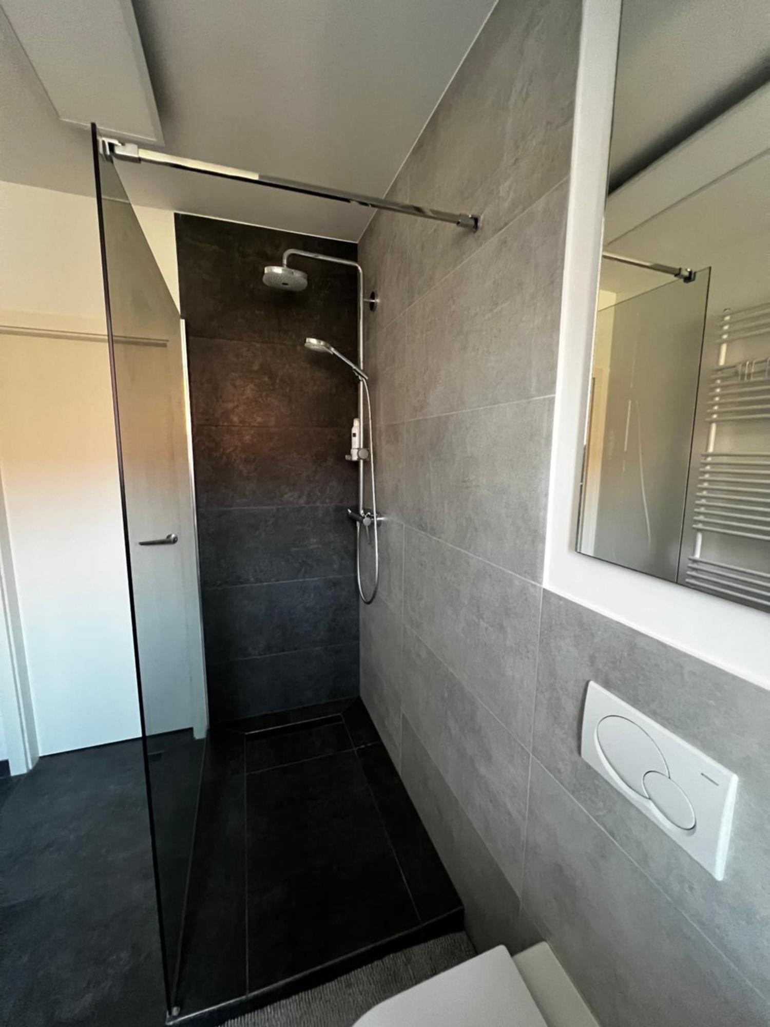 Moderne Galeriewohnung Mit Balkon Und Stellplatz Am Wenigemarkt إرفورت المظهر الخارجي الصورة